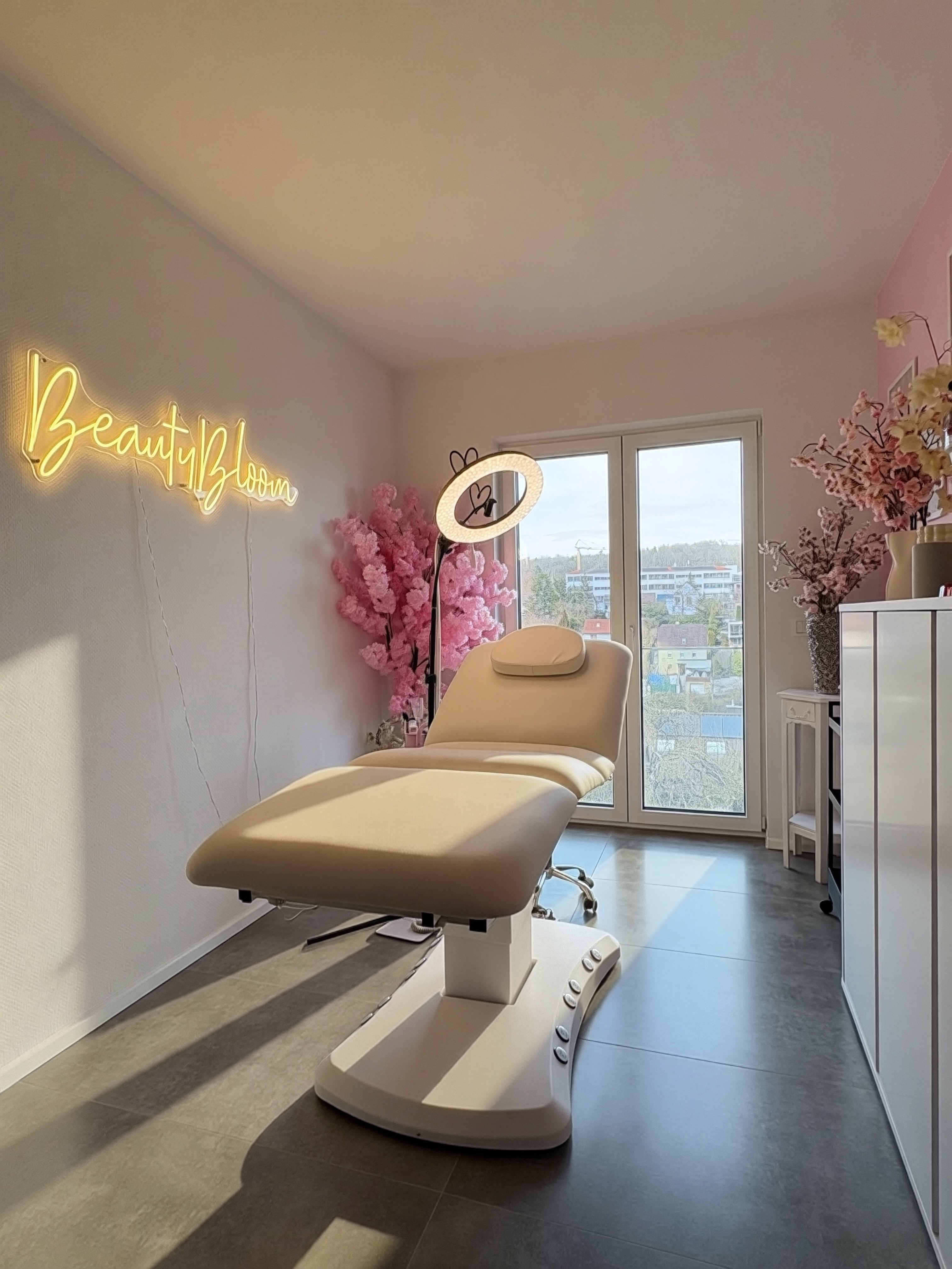 LovelyBeauty Studio in Höchberg